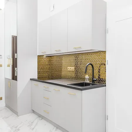 Exclusive Panoramic *