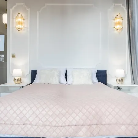 Exclusive Panoramic *